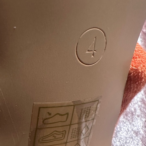 PrettyLittleThing , size 6 & Burnt Orange - Picture 4 of 5